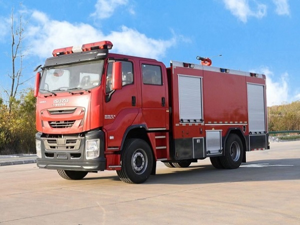 五十鈴8.5噸水罐消防車